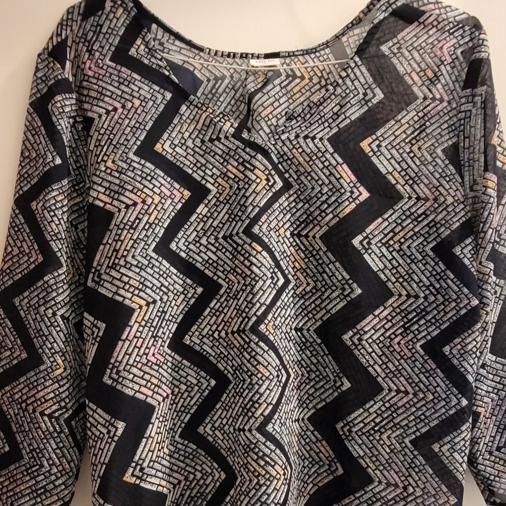 Easy Fit Sheer Tunic Style Long Sleeve Blouse - Size L - Preloved - Picture 2 of 4